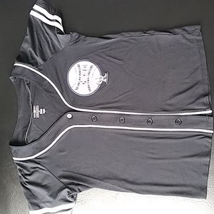 EUC Colorado Rockies Jersey style tee